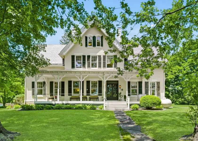 1 Oakland AVE, Chester, NY 10918