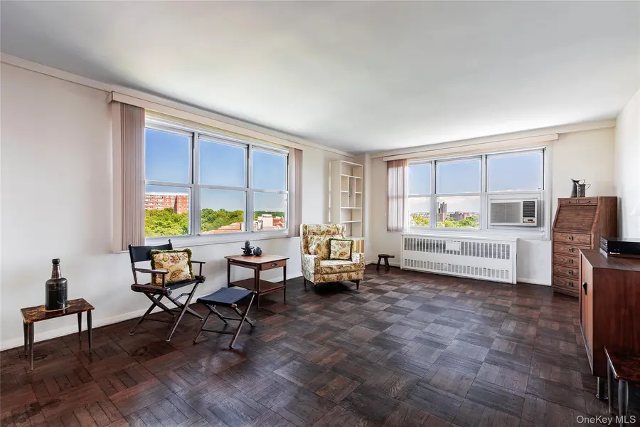 3935 Blackstone AVE #10C, Bronx, NY 10471