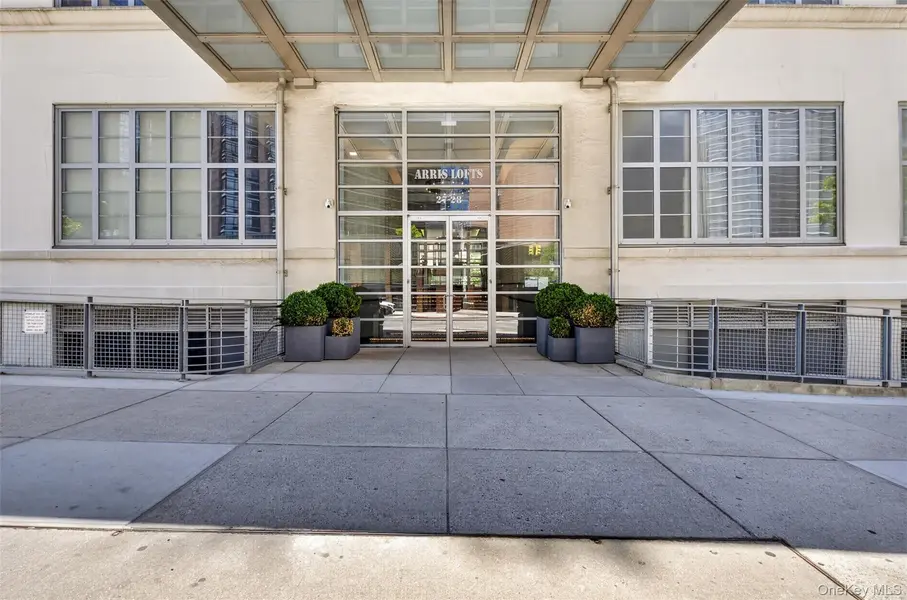 27-28 Thomson AVE #250, Long Island City, NY 11101