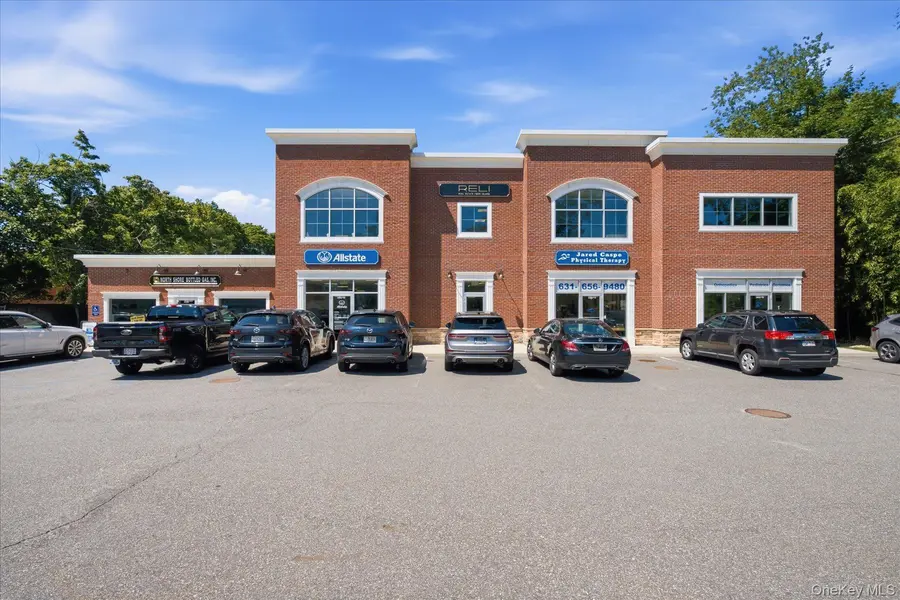 421 N Country RD #4, Saint James, NY 11780