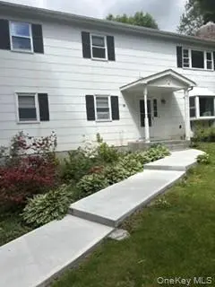30 Garden RD, Mahopac, NY 10541