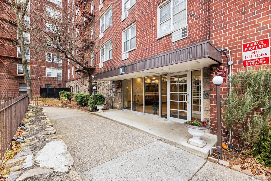 101 Highland AVE #4R, Yonkers, NY 10705