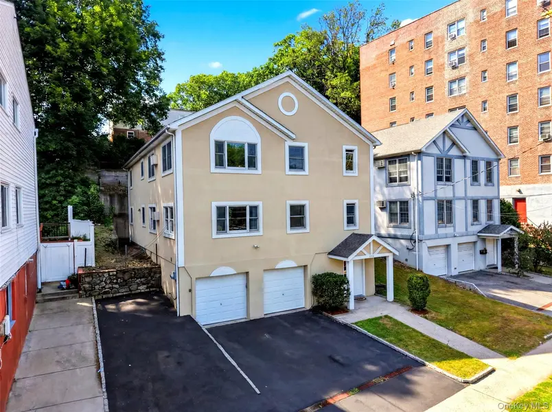 235 Bronx River RD, Yonkers, NY 10704