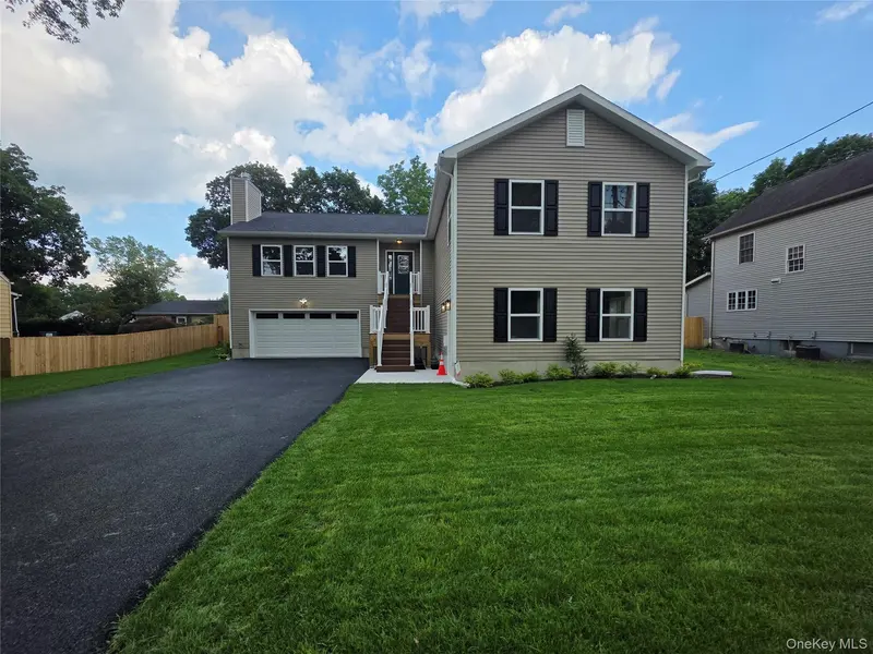 620 Homestead AVE, Maybrook, NY 12543