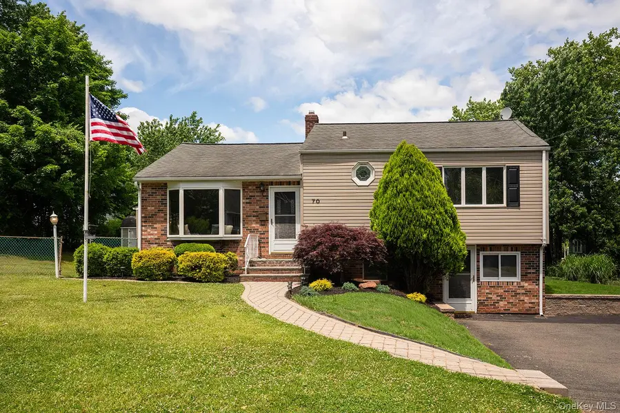 70 Mc Kenna ST, Blauvelt, NY 10913
