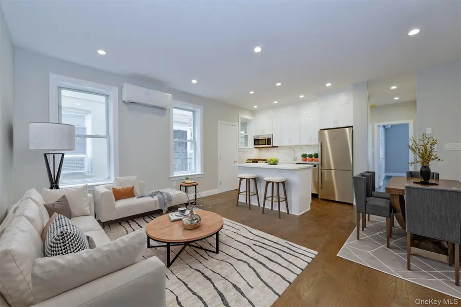 23-70 26th ST #3 Family, Astoria, NY 11105