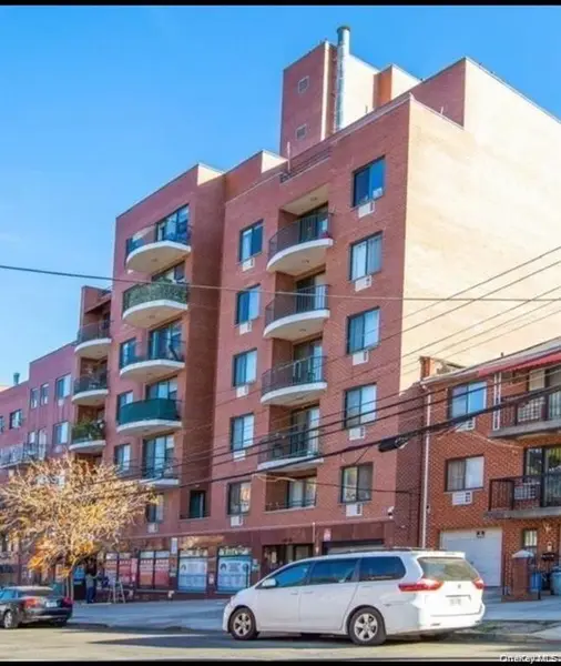 136-16 35th AVE #2B, Flushing, NY 11354