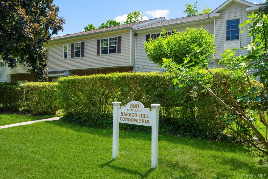 398 Cortlandt AVE #8, Mamaroneck, NY 10543
