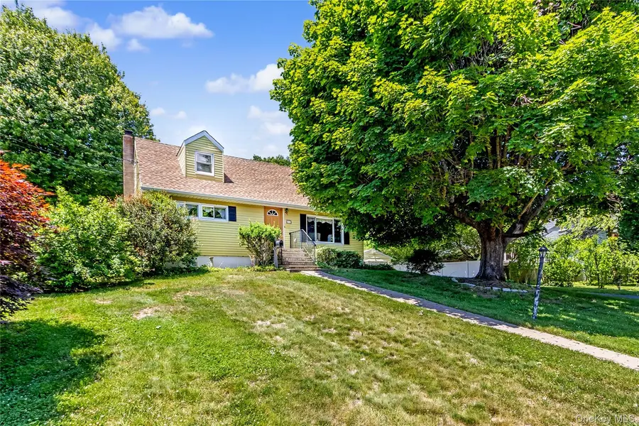 51 Coolidge ST, Blauvelt, NY 10913