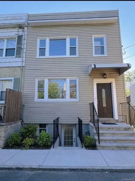 5752 75th ST, Middle Village, NY 11379