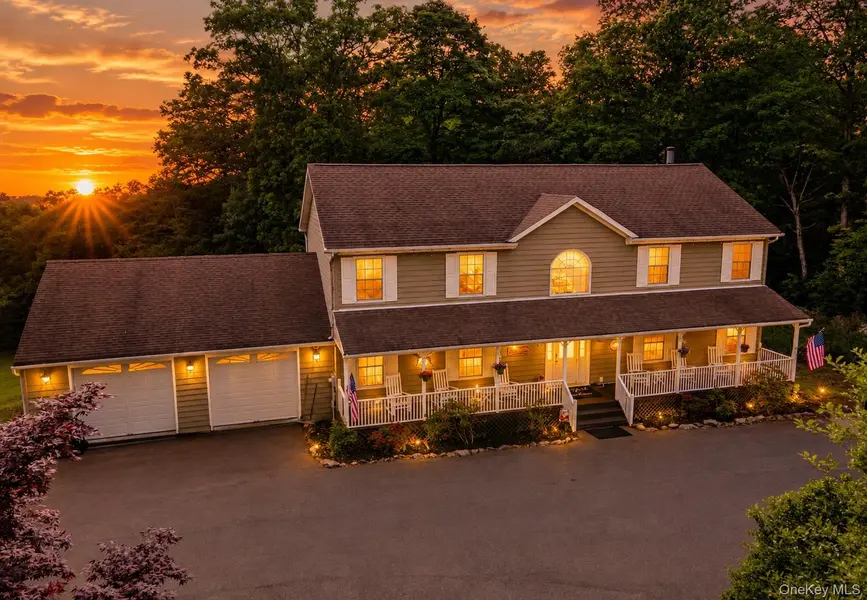 181 Penaluna RD, Monroe, NY 10950