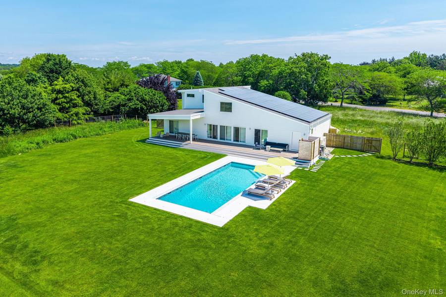 420 Old Farm RD, Orient, NY 11957