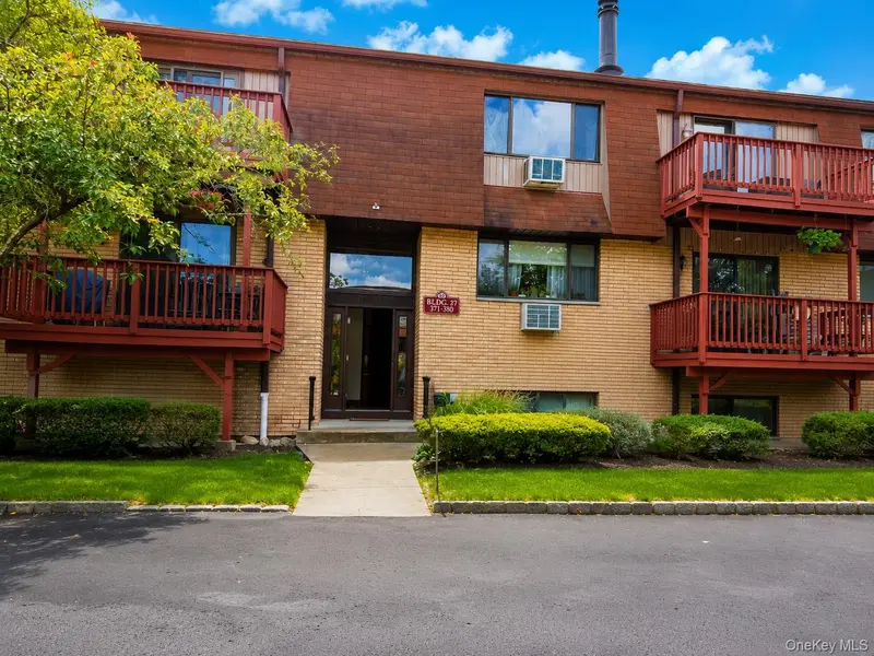 379 Richard CT, Pomona, NY 10970