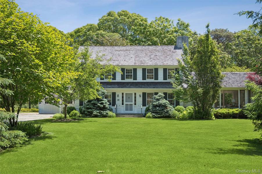 18-24 Jagger LN, Westhampton, NY 11977