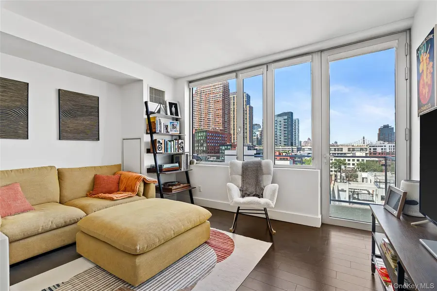 519 Borden AVE #7B, Long Island City, NY 11101