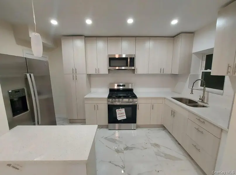 141-66 73rd TER, Kew Garden Hills, NY 11367