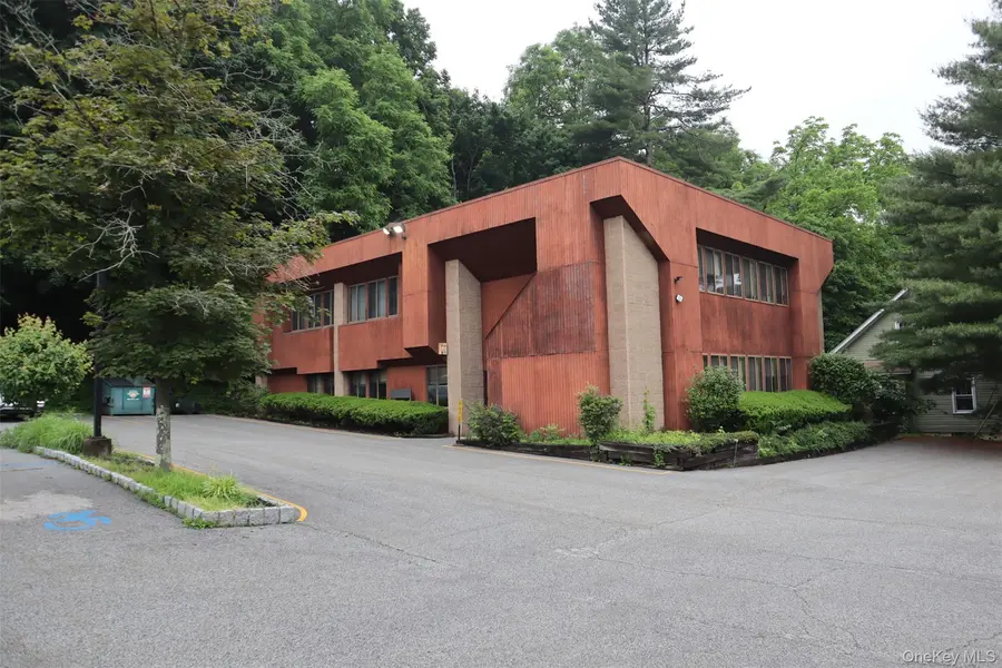 156 Orange AVE, Walden, NY 12586