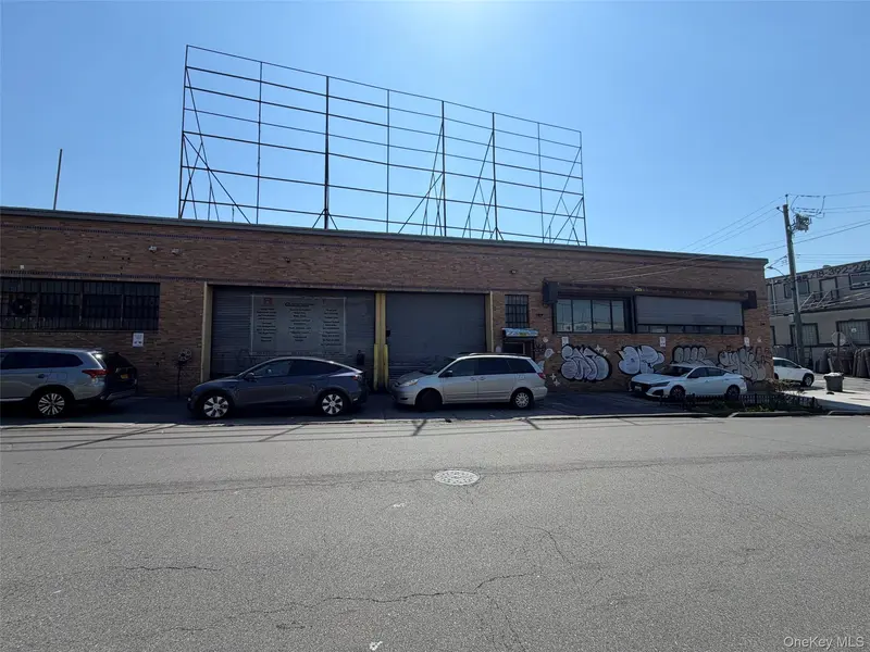 5459 43rd ST, Maspeth, NY 11378