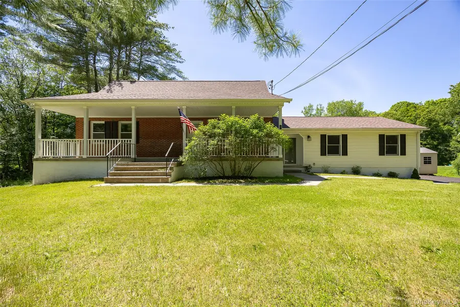 18 Cream ST, Hyde Park, NY 12538
