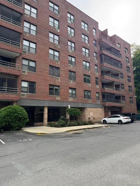 50 Barker ST #332, Mount Kisco, NY 10549