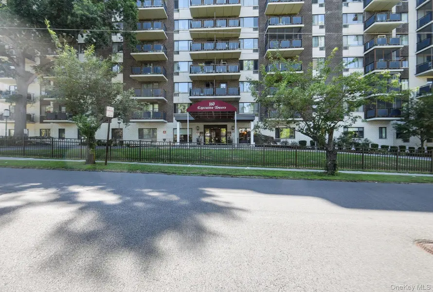 160 Academy ST #3P, Poughkeepsie, NY 12601