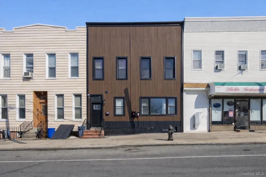 6089 54th ST, Maspeth, NY 11378
