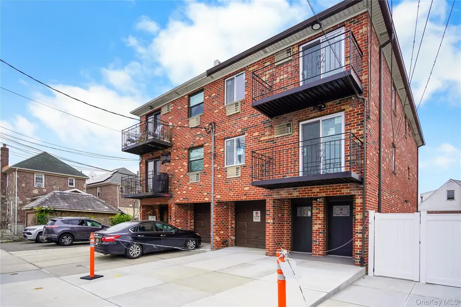 4658 161st ST, Flushing, NY 11358