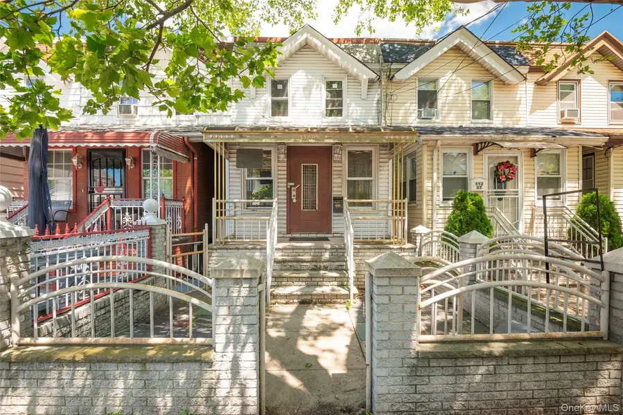 11205 103rd AVE, Richmond Hill, NY 11419