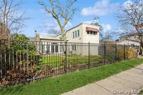 465 W Market ST, Long Beach, NY 11561