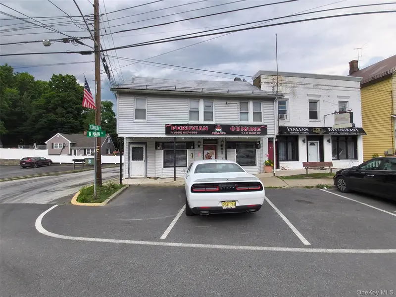 4 N Main ST, Harriman, NY 10926