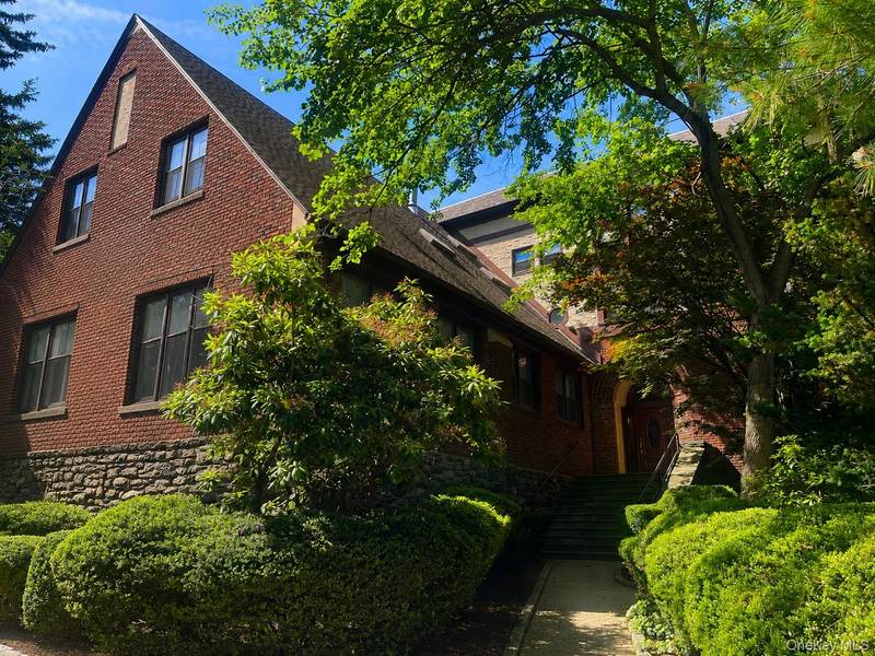 55 W Hartsdale AVE #H, Hartsdale, NY 10530