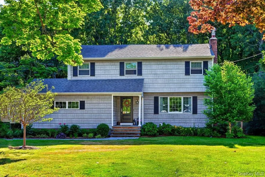 57 Hillside AVE, Saint James, NY 11780