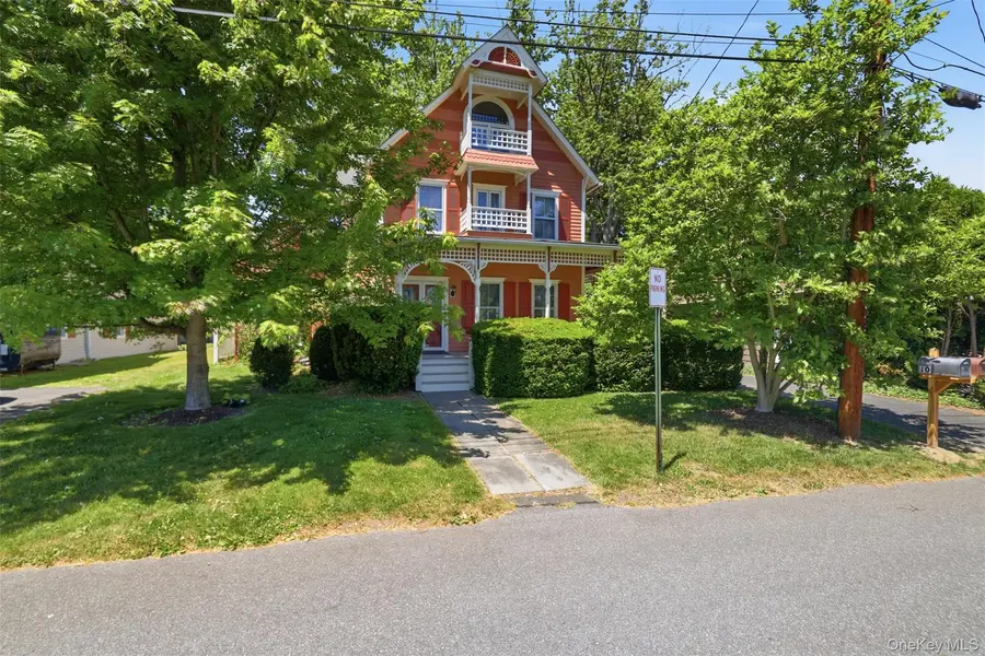 10 West ST, Marlboro, NY 12542