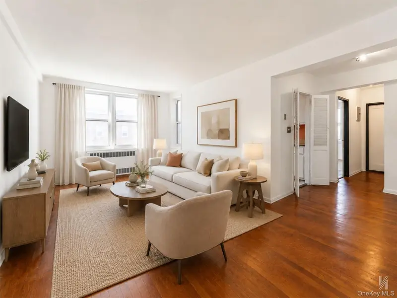 88-01 35th AVE #6B, Jackson Heights, NY 11372