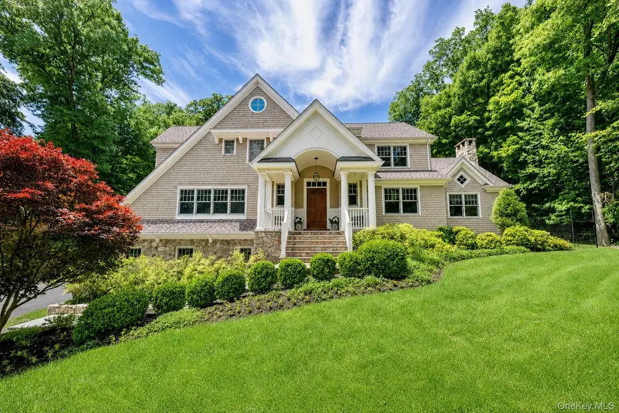 11 Long Pond RD, Armonk, NY 10504