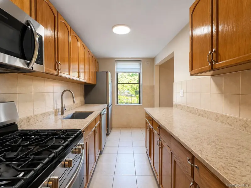 19-48 80th ST #1, Astoria, NY 11370
