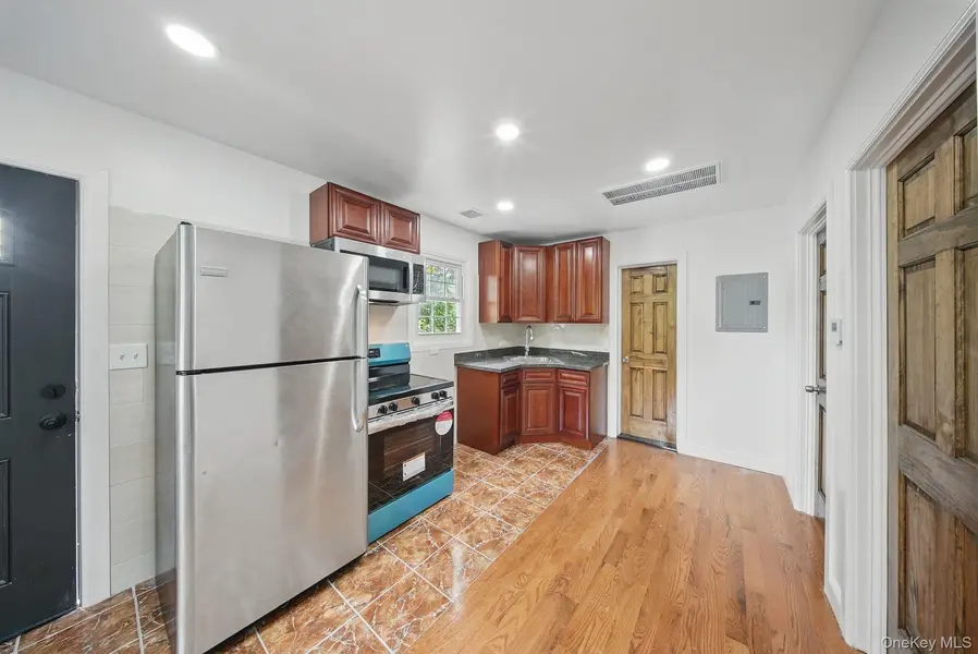 14 Yankee PL #7, Ellenville, NY 12428