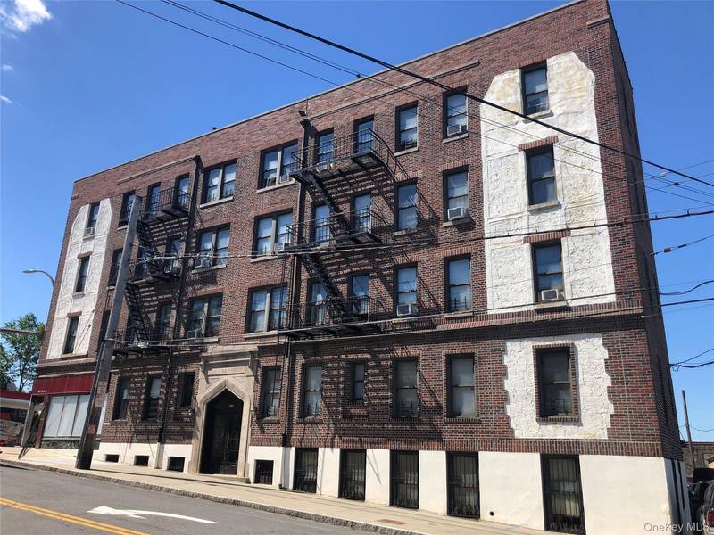 6 Webster AVE, New Rochelle, NY 10801