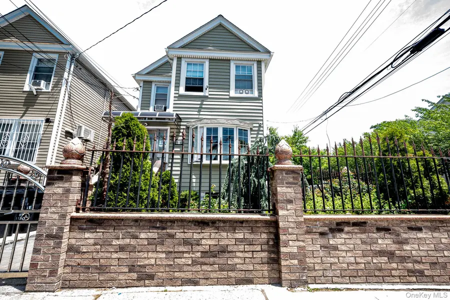52-19 94th ST, Elmhurst, NY 11373