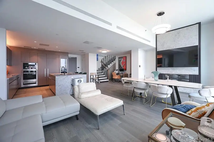 133-36 37th AVE #PH3B, Flushing, NY 11354
