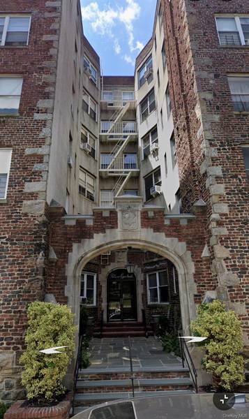 305 6th AVE #2A, Pelham, NY 10803
