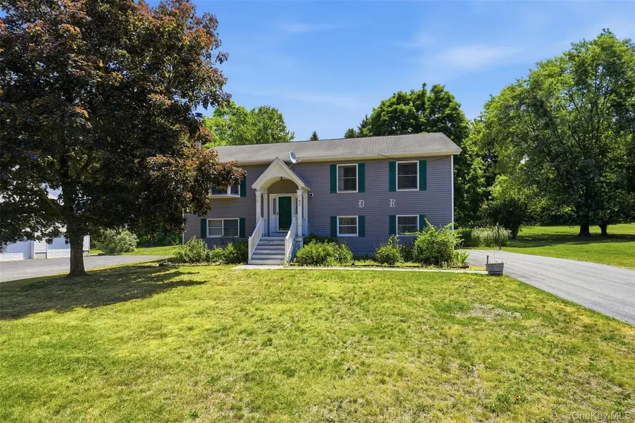 122 River RD, Wallkill, NY 12589