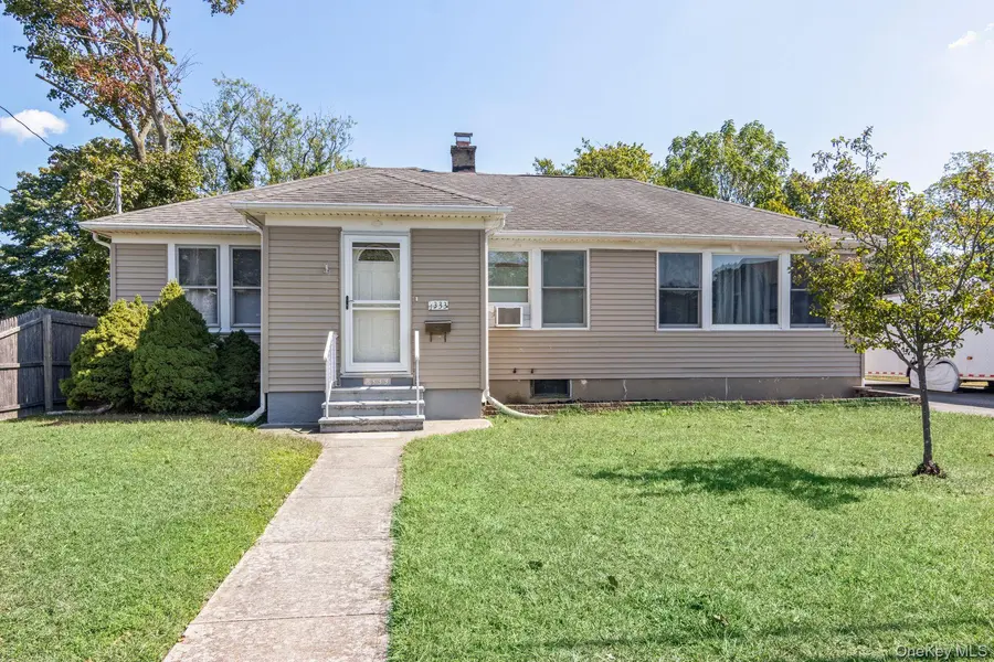 1333 Richland BLVD, Bay Shore, NY 11706