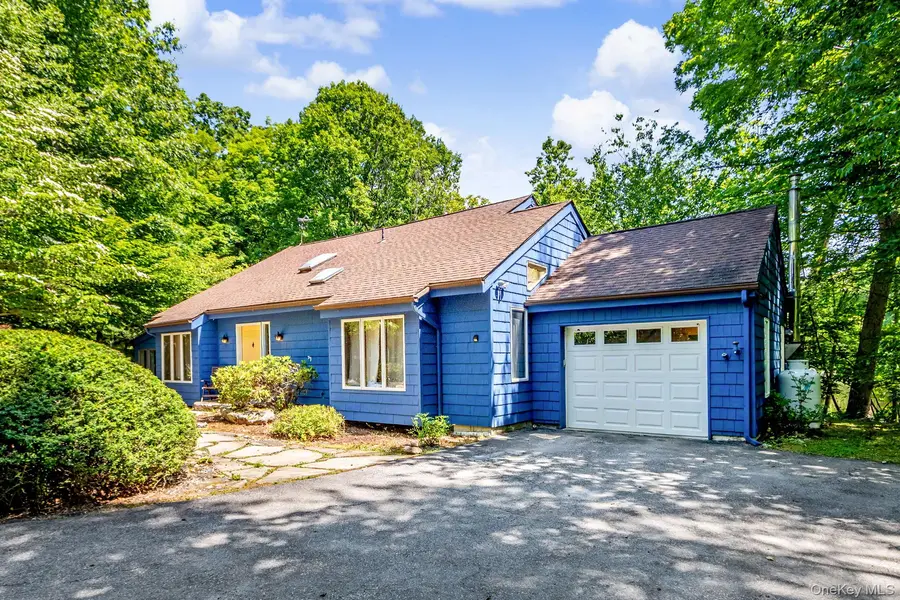 4 Loggers CT, Carmel, NY 10512