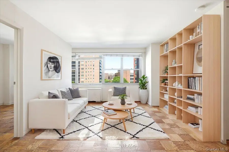 70-25 Yellowstone BLVD #5A, Forest Hills, NY 11375