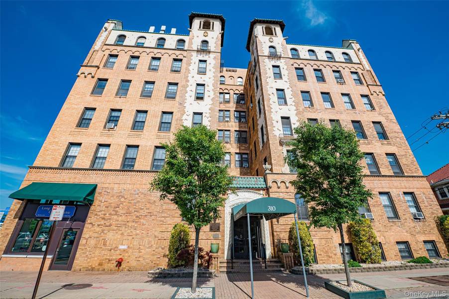 310 Riverside BLVD #3i, Long Beach, NY 11561