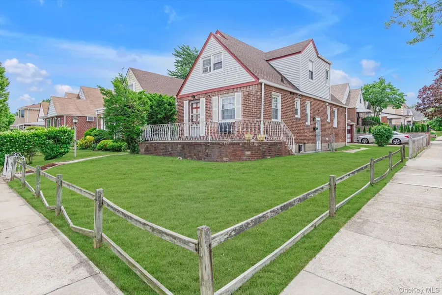 194-04 56th AVE, Fresh Meadows, NY 11365
