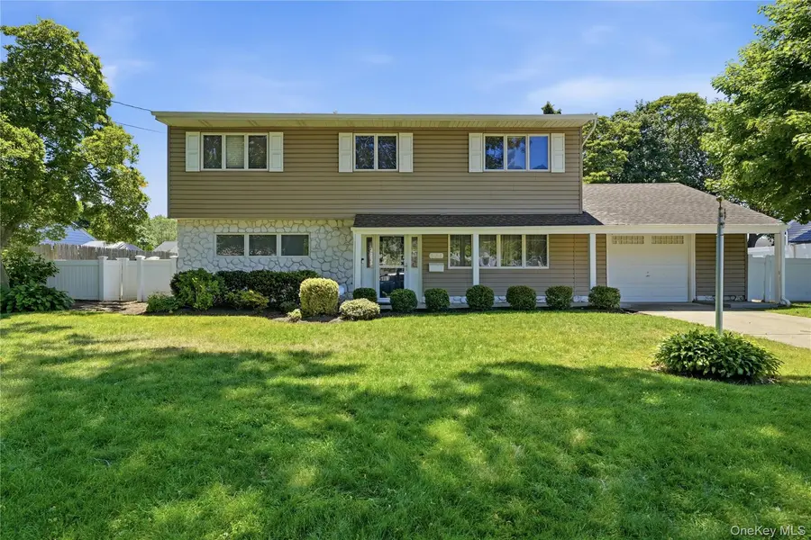 634 Morrison ST, Babylon, NY 11702
