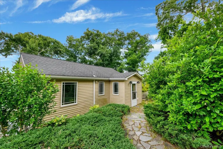 6 Deer TRL, Greenwood Lake, NY 10925