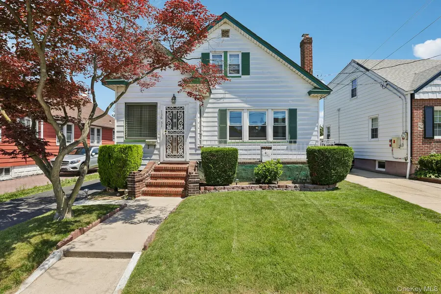 136-31 243rd ST, Rosedale, NY 11422